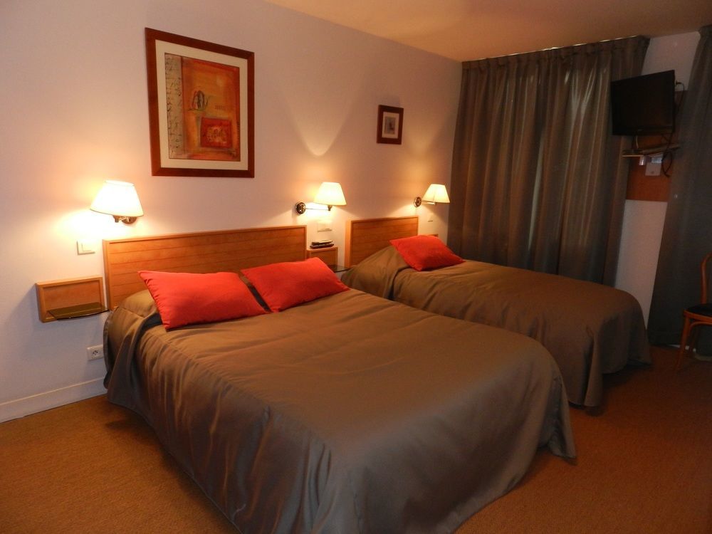 Les Voyageurs Hotel Saint-Renan Exterior photo